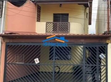 Casa · 3 Quartos · 1 Vaga · Sobrado de 294m² no Ayrosa: Espaço Único, Sótão Gigante e Lazer Completo!
