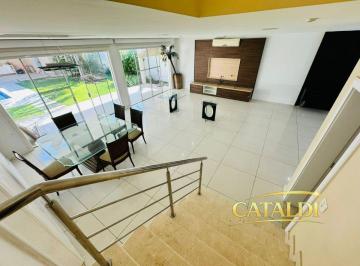 Casa de 5 quartos, Rio de Janeiro · Aluguel ou venda Quintas do Rio - Casa alto padrão 4 suítes na Barra da Tijuca