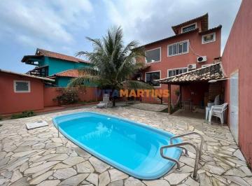 Casa · 162m² · 3 Quartos · 2 Vagas · Casa duplex em condomínio com 3 suítes e área gourmet completa em Cabo Frio - Por R$ 700.000,00