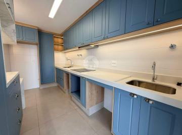 Apartamento · 90m² · 2 Quartos · 1 Vaga · Apartamento com varanda e vista na Ponta da Praia