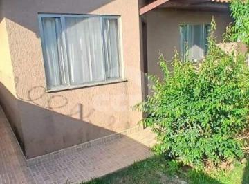 Casa · 81m² · 3 Quartos · 20 Vagas · Imperdível: Casa com Barracão em Carambeí!