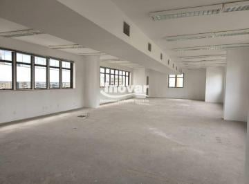 Comercial · 200m² · 2 Vagas · Andar corrido com aproximadamente 200 m2 em vão livre, copa, ar condicionado, 04 banhos, 02 vagas pa