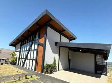 Casa · 277m² · 5 Quartos · 4 Vagas · Casa em Condomínio Fechado | Portal do Prata - Corumbá IV, Abadiânia/GO