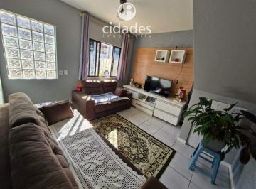 Casa · 174m² · 3 Quartos · 4 Vagas · Casa para à venda no bairro Forquilhas