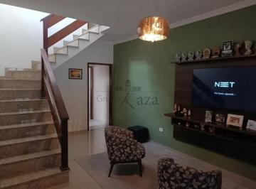 Casa · 147m² · 3 Quartos · 2 Vagas · Oportunidade - Casa Sobrado - Jardim Alvorada - 3 Dormitórios - 133,40m²