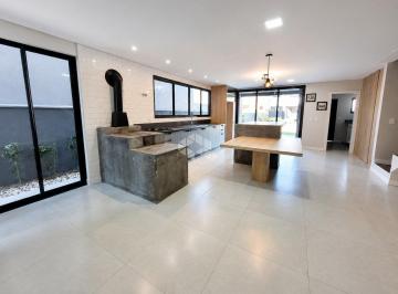Casa · 202m² · 3 Quartos · 2 Vagas · Casa com 3 quartos/dormitórios no bairro Deltaville, em Biguaçu - SC