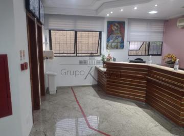 Comercial · 300m² · Comercial Prédio em São José dos Campos