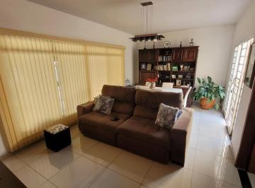 Casa · 350m² · 3 Quartos · 3 Vagas · Oportunidade - Casa - Jardim Paraíba - Jacareí - 3 Dormitórios - 160m² - Estuda permuta.