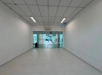 Comercial · 39m² · Oportunidade - Loja em Condomínio Comercial - Jardim Esplanada - Galeria Esplanada - 39,50m².
