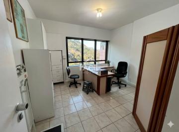 Comercial · 35m² · 1 Vaga · Loja à venda em Santa Lúcia, Vitória | 35m² e 1 banheiro