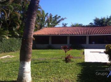 Casa · 400m² · 6 Quartos · 4 Vagas · Casa Padrão em São José dos Campos
