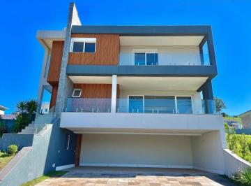 Casa · 375m² · 4 Quartos · 3 Vagas · Casa de Condomínio em Vila Nova
