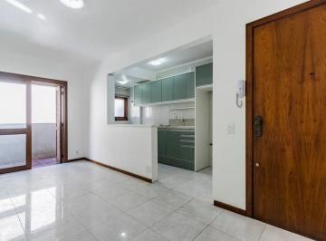 Apartamento · 61m² · 2 Quartos · 1 Vaga · Apartamento em Menino Deus