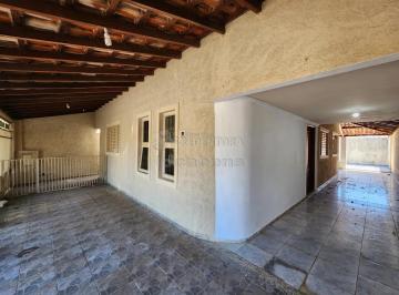 Casa · 200m² · 3 Quartos · 2 Vagas · Solo Sagrado Casa com 03 dormitórios, 01 vaga de garagem.