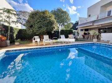 Casa · 420m² · 4 Quartos · 4 Vagas · Casa com 4 suítes, área gourmet e piscina em condomínio de alto padrão no Alto da Boa Vista