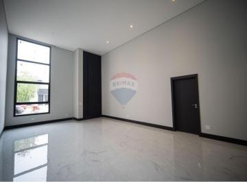 Casa · 288m² · 3 Quartos · 4 Vagas · Casa Moderna em Condomínio Luxuoso, Oportunidade!