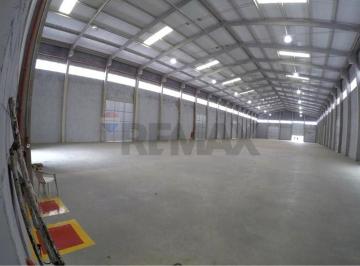 Comercial · 3500m² · 10 Vagas · "Galpão Comercial Moderno no Jardim Fátima, SP"