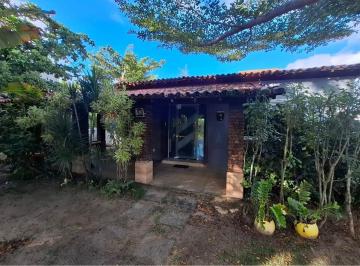 Casa · 240m² · 4 Quartos · 6 Vagas · Casa a venda com 4 quartos, sendo 2 suítes, no Condomínio Albatroz, em Jauá