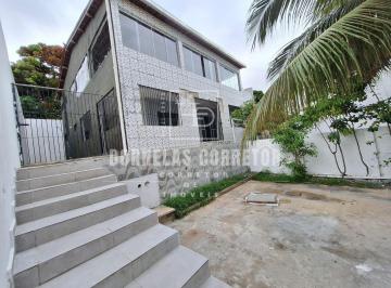 Casa · 180m² · 3 Quartos · 3 Vagas · Casa em Olinda-PE, cs caiada, 3vg, port. auto. quintal, 3qts, terraço, oitões livres, prox. ao shop