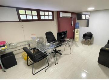 Comercial · 45m² · Alugo Sala climatizada com 45m² na Cidade Alta.