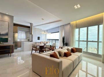 Casa · 140m² · 3 Quartos · 3 Vagas · La Riviere - FRENTE MAR | Excelente Apartamento de 3 suítes, 3 vagas no La Rivière na Meia Praia em 