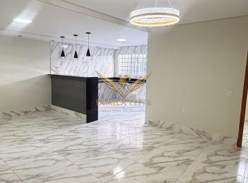 Casa · 150m² · 3 Quartos · 2 Vagas · Casa 3 quartos 1 Suíte , reformada com área fundo Quadra 300 Recanto das Emas