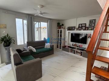 Casa · 177m² · 3 Quartos · 4 Vagas · Casa 03 quartos toda reformada com piscina a venda azenha