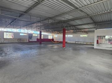 Comercial · 455m² · 5 Vagas · Salão Comercial com 455m² para Alugar no Centro de Dias d'Ávila – Rua Getúlio Vargas
