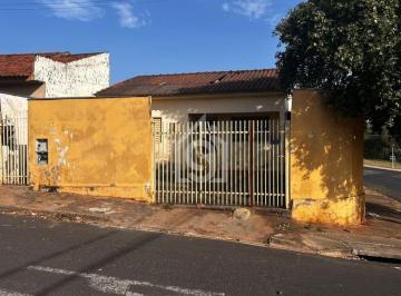 Casa · 132m² · 2 Quartos · 2 Vagas · Casa para Reforma à Venda no Jardim das Oliveiras