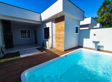 Casa · 70m² · 3 Quartos · 2 Vagas · Casa com piscina à venda no Balneário Canoas