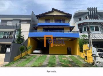 Casa · 420m² · 4 Quartos · 10 Vagas · Sobrado para venda em Aruã de 420.00m² com 4 Quartos, 2 Suites e 10 Garagens