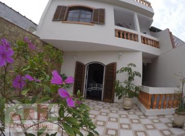 Casa · 270m² · 3 Quartos · 4 Vagas · Casa para venda em Conceição de 270.00m² com 3 Quartos, 1 Suite e 4 Garagens