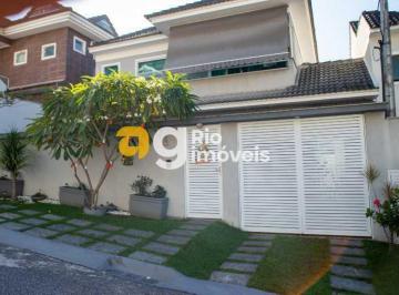 Casa · 193m² · 4 Quartos · 2 Vagas · Casa em Condomínio : / Residencial / Pechincha