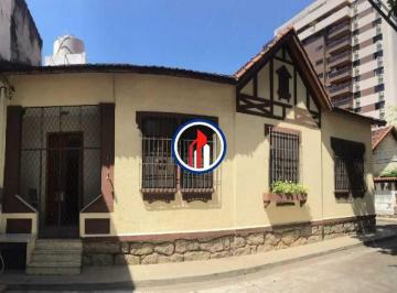 Casa · 210m² · 4 Quartos · 1 Vaga · CASA DE VILA DUPLEX EM BOTAFOGO (4 QUARTOS, 2 SUÍTES)