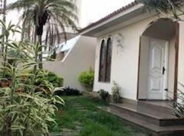 Casa · 860m² · 4 Quartos · 2 Vagas · Casa em Campos dos Goytacazes