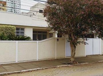 Casa · 247m² · 3 Quartos · 4 Vagas · Casa para moradia ou fins comerciais