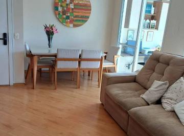 131df720557eda17d261a6e253223a30405adcf5 · Apartamento reformado