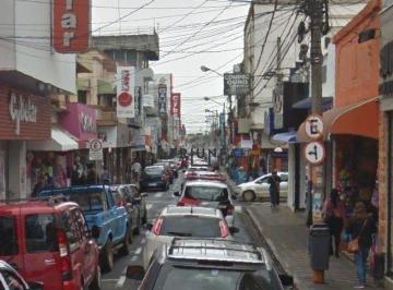 4b0f7921a89d1337324cb5e7618dd082b06ab1bf · Salão para alugar, 65 m² por R$ 15.000/mês - Centro - Itapetininga/SP