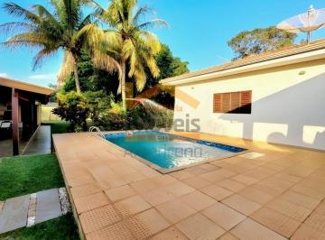 Casa · 294m² · 3 Quartos · 5 Vagas · Casa para venda em Portal Dos Nobres de 294.00m² com 3 Quartos, 1 Suite e 5 Garagens