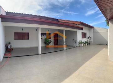 Casa · 226m² · 3 Quartos · 4 Vagas · Casa para venda em Jardim Amélia de 226.00m² com 3 Quartos, 1 Suite e 4 Garagens