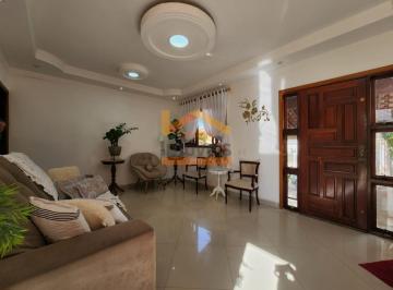 Casa · 272m² · 3 Quartos · 2 Vagas · Casa para venda em Santa Cruz de 272.00m² com 3 Quartos, 2 Suites e 2 Garagens