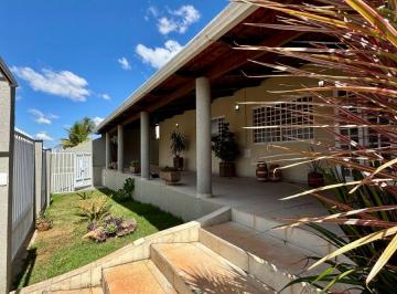 Casa de 4 quartos, Vicente Pires · Casa Vicente Pires rua 6, lote 800m2, 4 suítes com closet, escritório, DCE, Churrasqueira, Depósito,