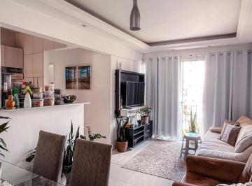 Apartamento de 2 quartos, Salvador · Apt 2/4 Brotas+ Dependência.70 M2.Reformado.Pertinho da Upa e Estação de Metrô.