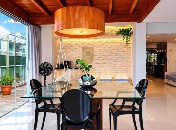 Apartamento · 307m² · 4 Quartos · Apartamento à venda - em Ingleses do Rio Vermelho