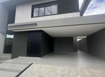 Casa · 320m² · 3 Quartos · 2 Vagas · Alto padrão, sofisticação e exclusividade no bairro Órfãs