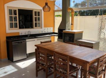 Casa de 3 quartos, Caraguatatuba · Excelente Sobrado próximo da Praia do Capricórnio à Venda
