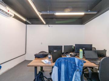 Comercial · 21m² · Sala comercial na Largo Nossa Senhora do Bom Parto, N. 60 - Sala 9 • 21 m²