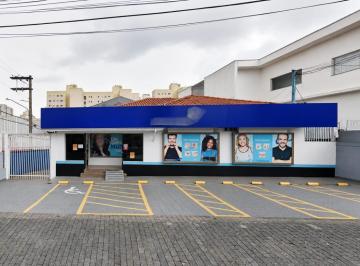 Comercial · 560m² · 4 Vagas · Loja na Rua Nossa Senhora das Mercês, N. 1275 • 560 m²