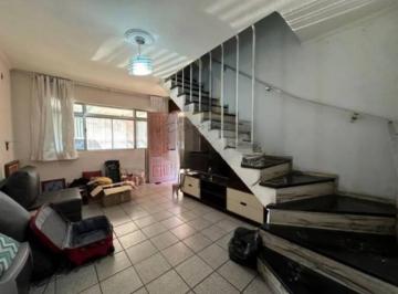 Casa · 256m² · 5 Quartos · 2 Vagas · Sobrado à venda com 256m² - 3 dormitórios sendo 1 suíte. Bairro Santa Maria. São Caetano Do Sul