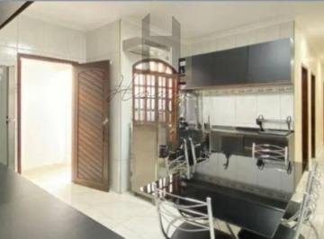 Casa · 280m² · 2 Quartos · 10 Vagas · Casa à venda com 280 metros 2 dormitórios sendo 1 suíte. Jardim Utinga. Santo André.